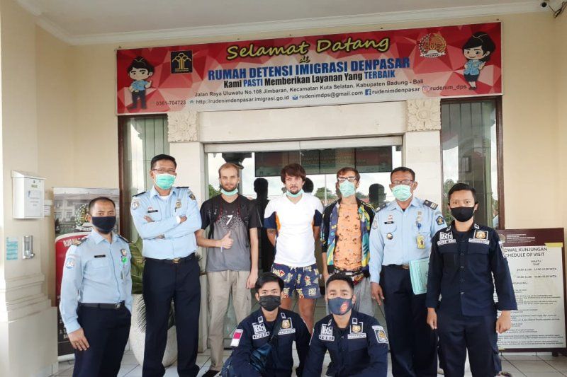 podiumnews.com-Imigrasi Bali: WN Rusia Terbanyak Dideportasi Selama Tahun 2020